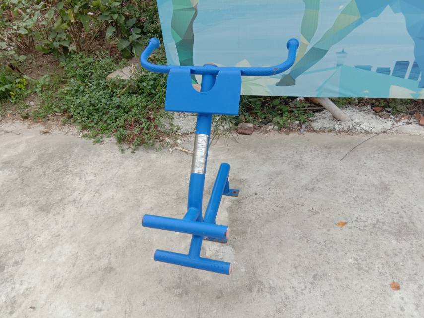 背肌訓練器