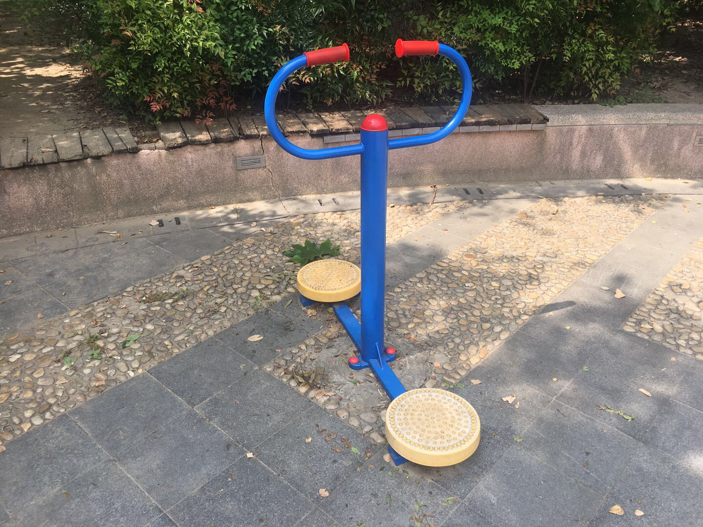扭腰器