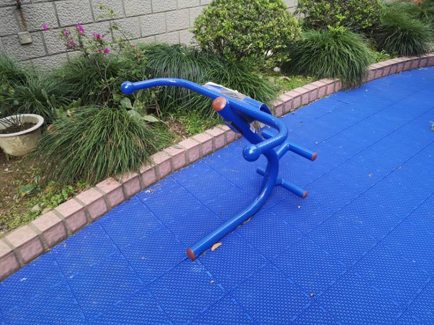背肌訓練器
