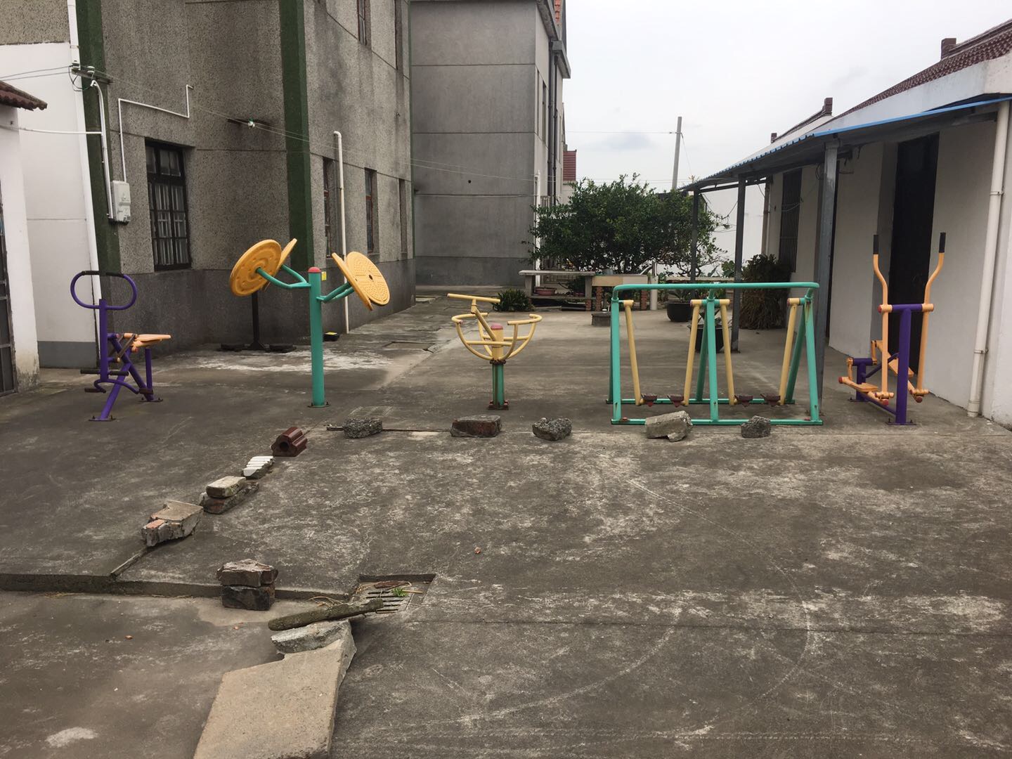 老港鎮建港村民委員會14組健身苑點