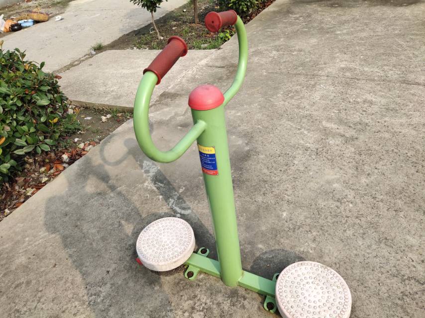扭腰器