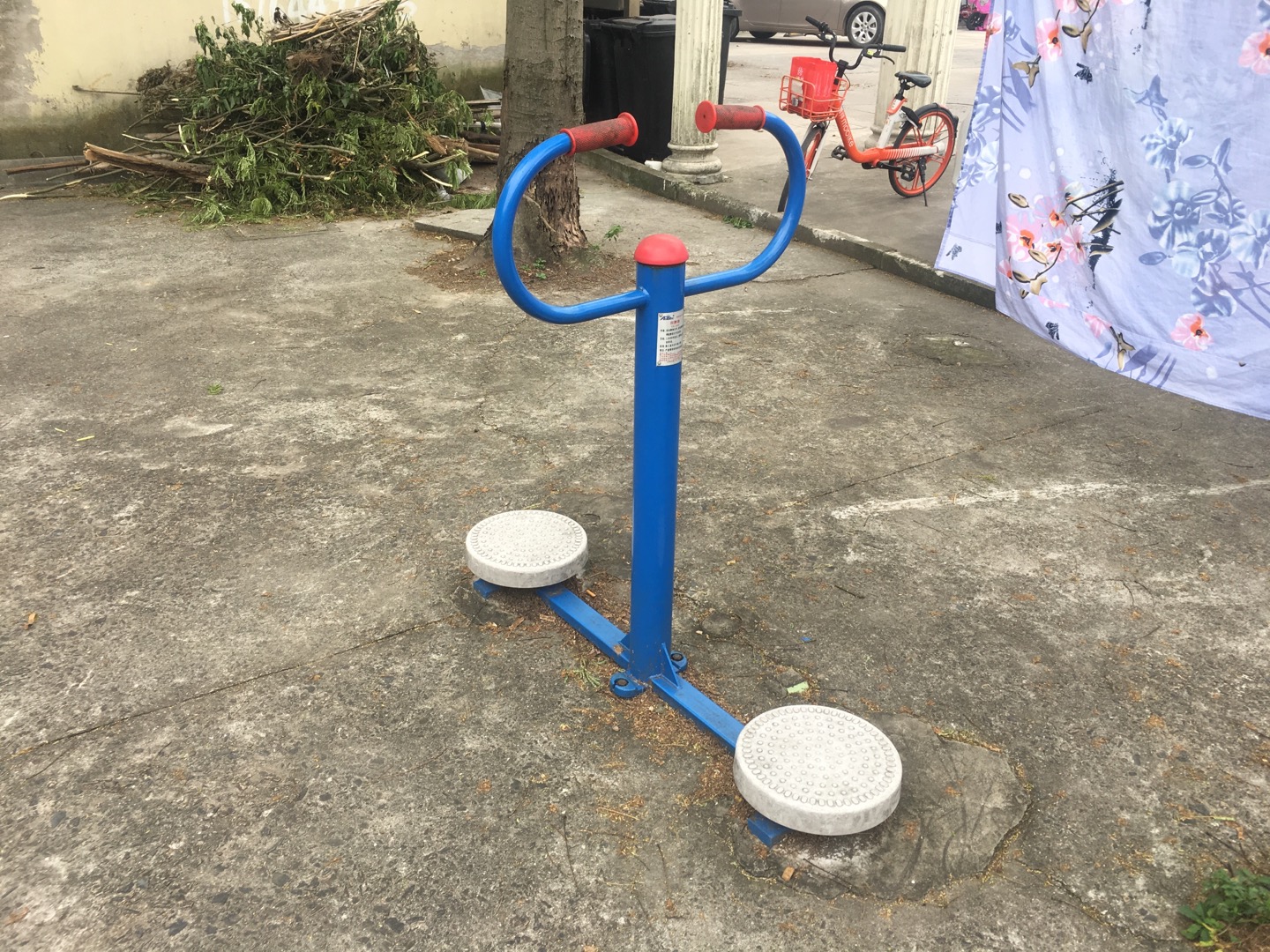 扭腰器