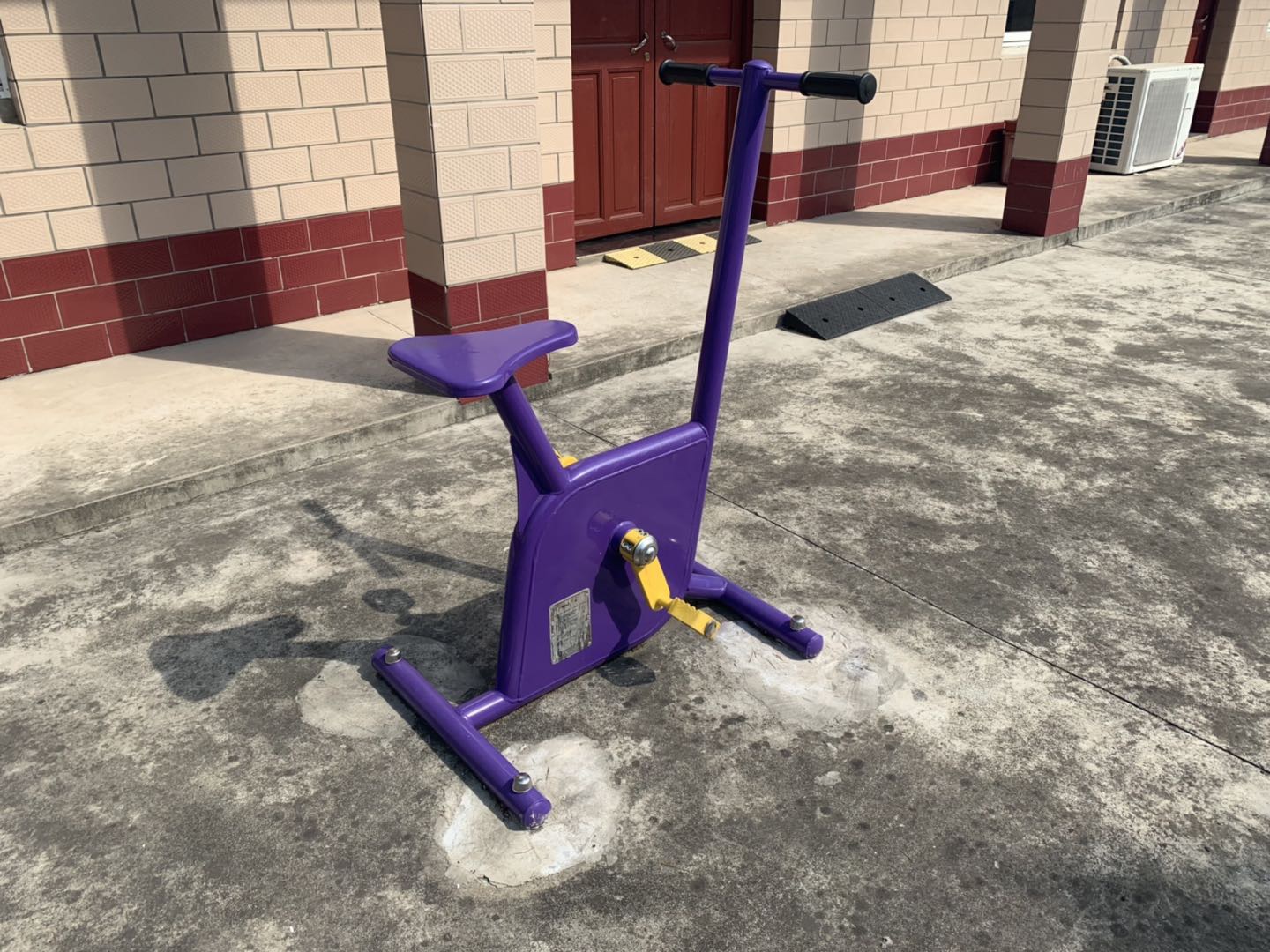 雙位健身車