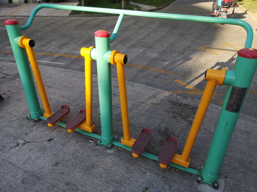 兩聯漫步機