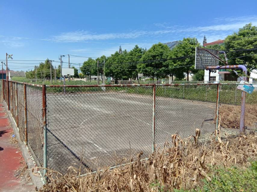 夾漏村籃球場