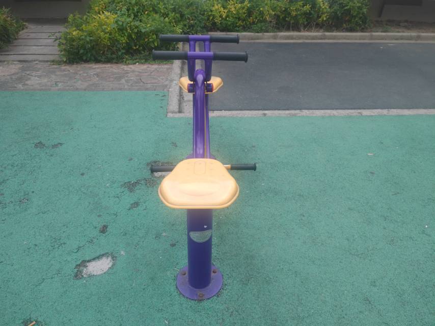 下肢訓練器