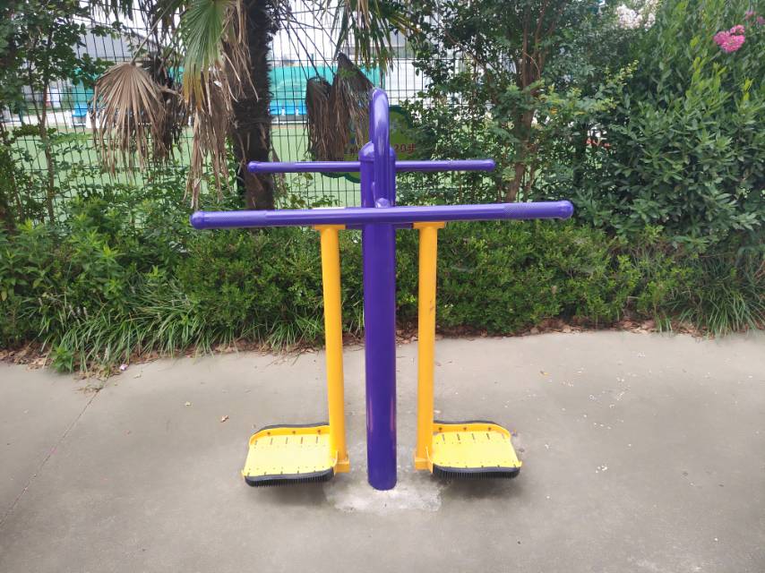 鐘擺器