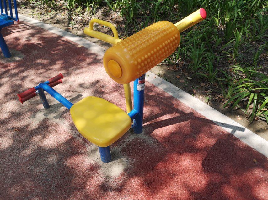 腹背鍛煉器