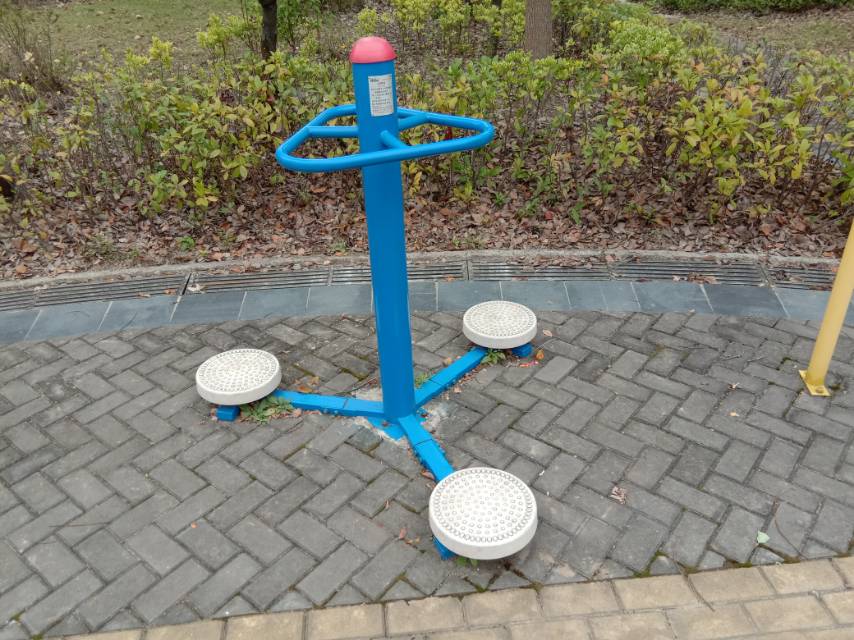 扭腰器