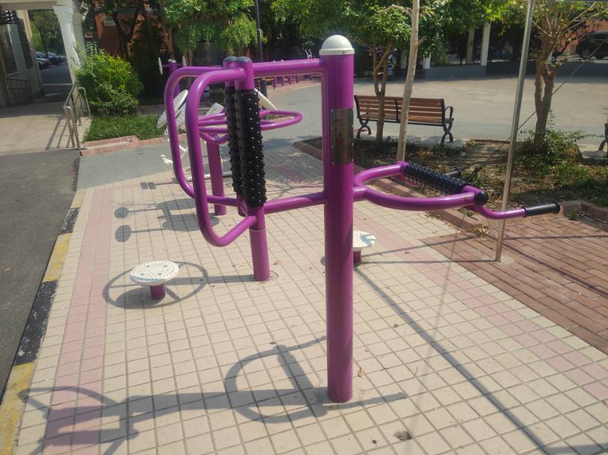 腰背按摩器