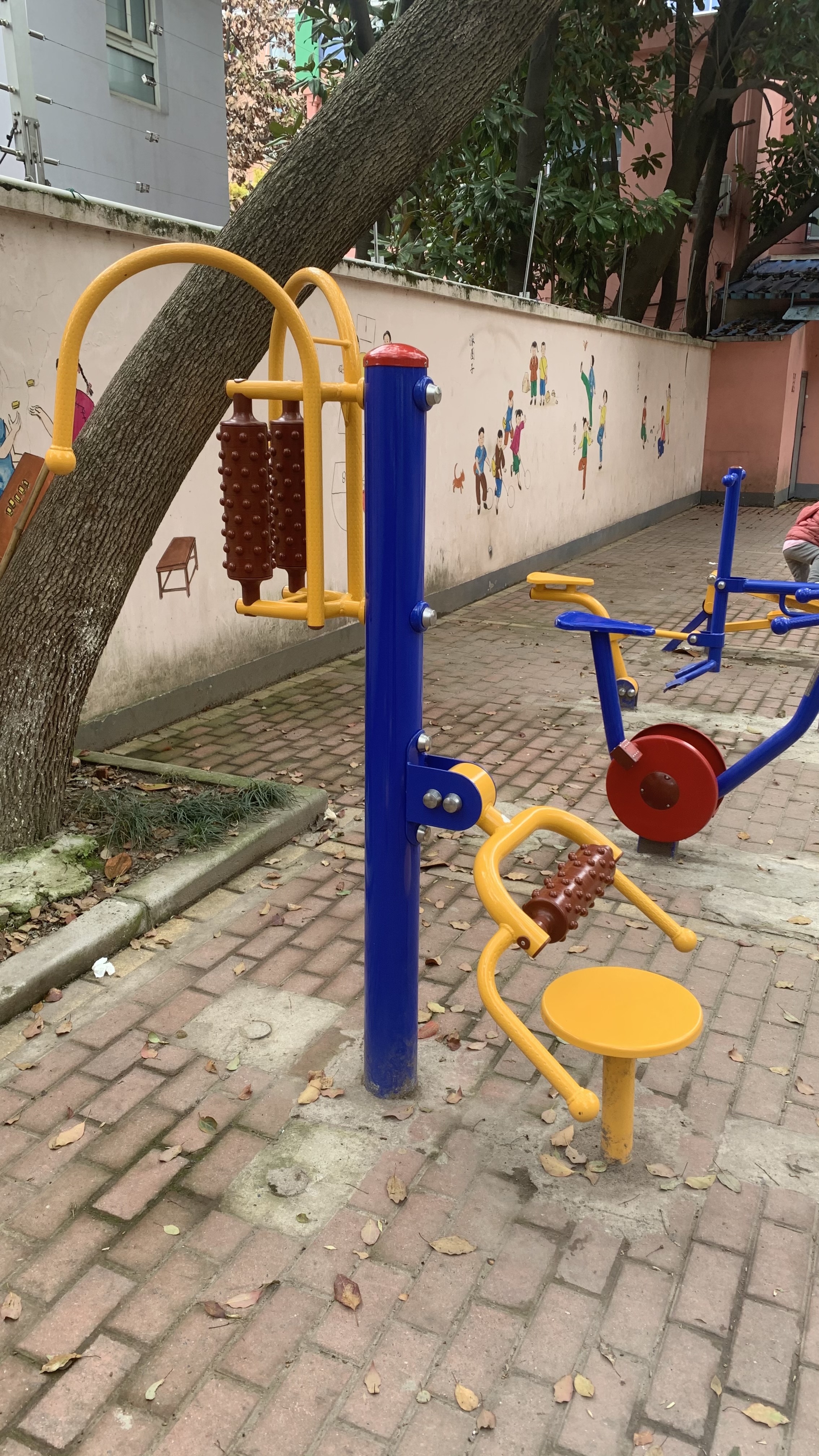 腰背按摩器
