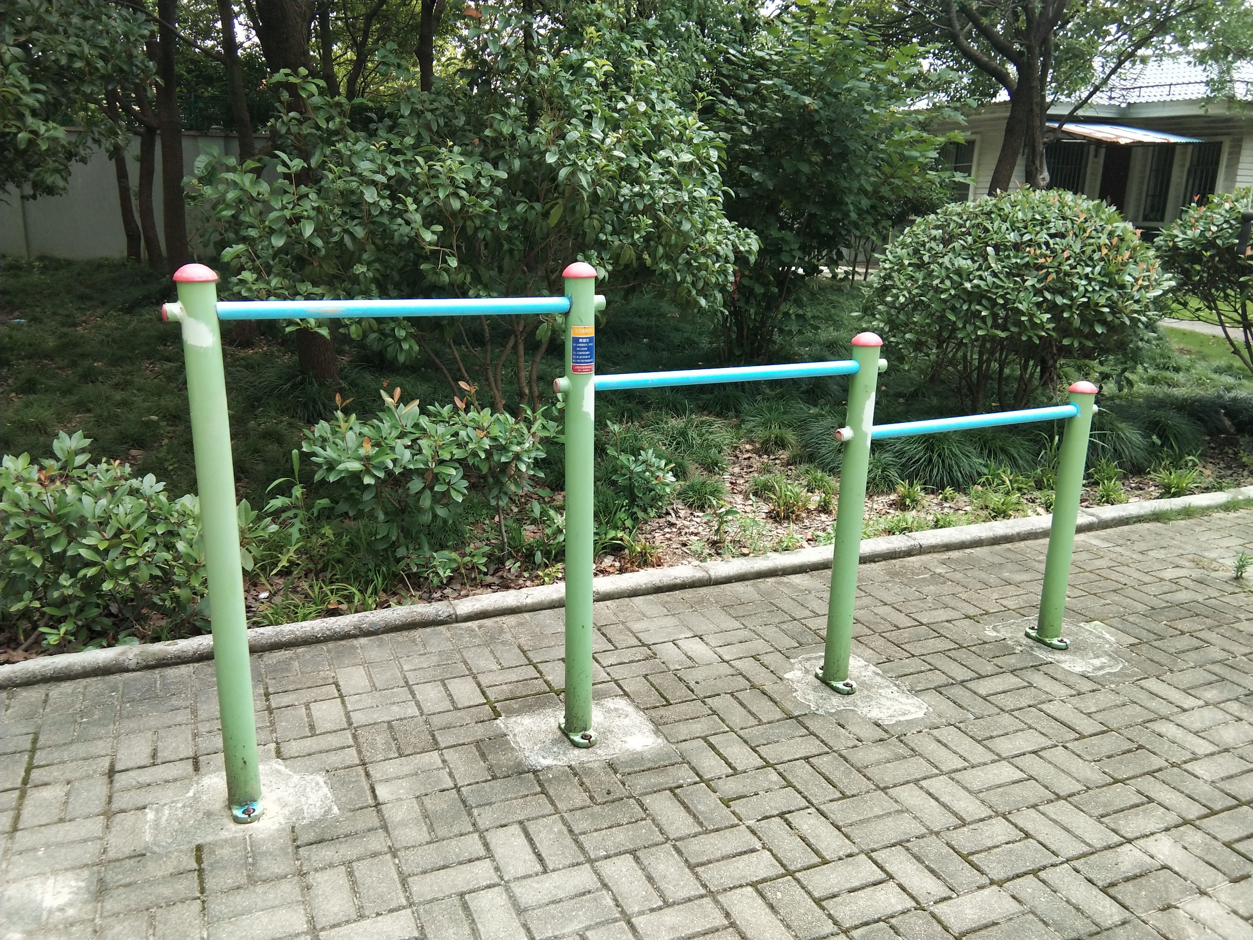 擱腿杠