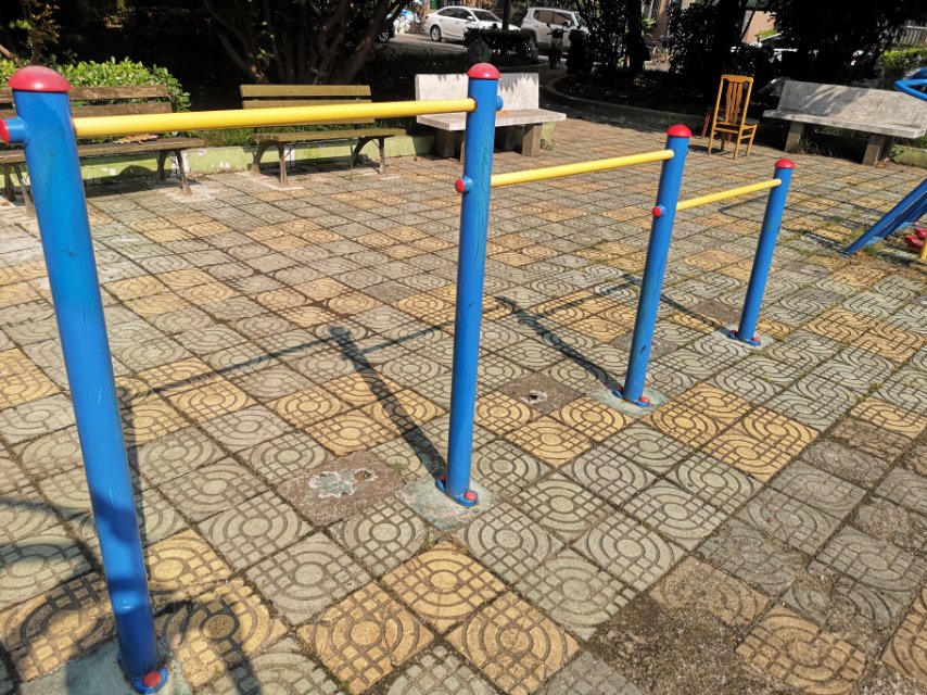 擱腿杠