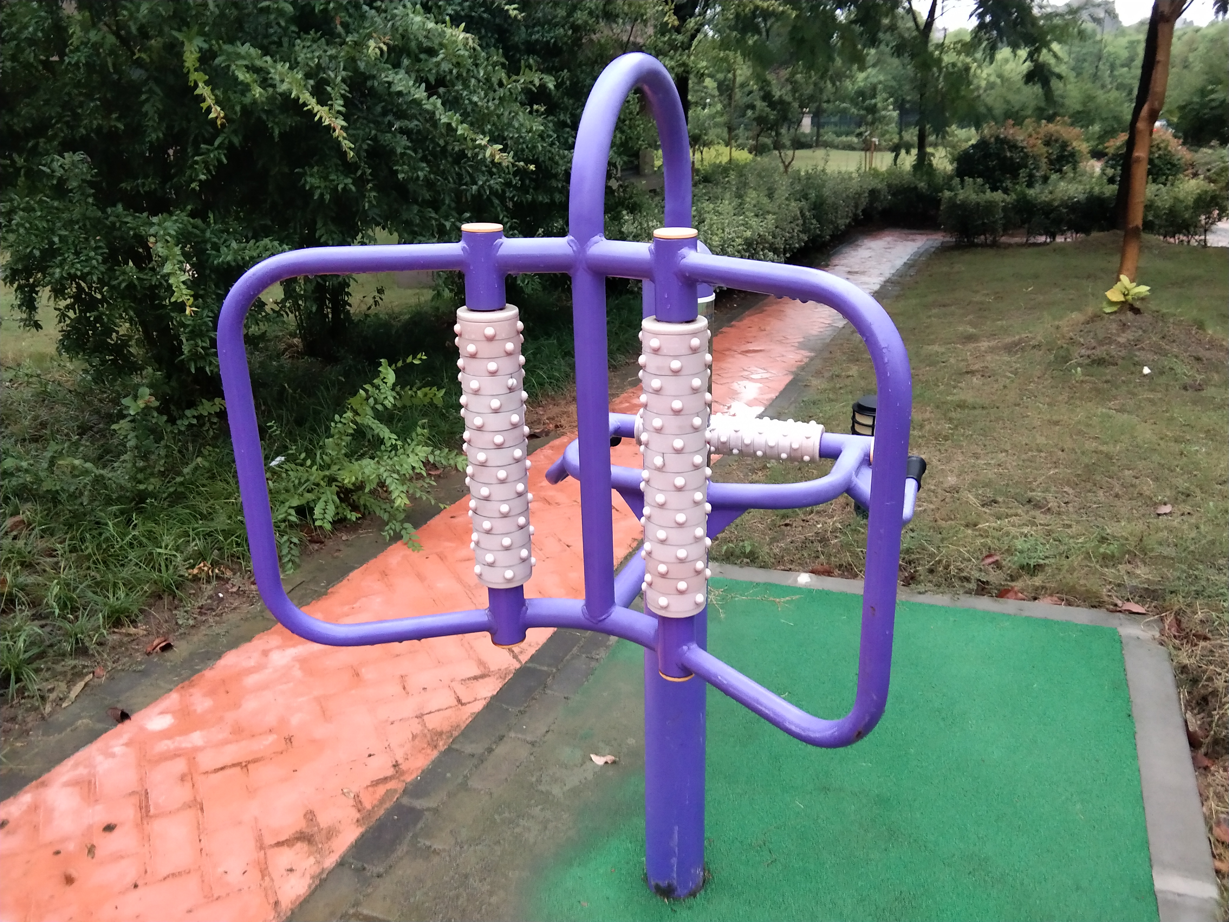 腰背按摩器