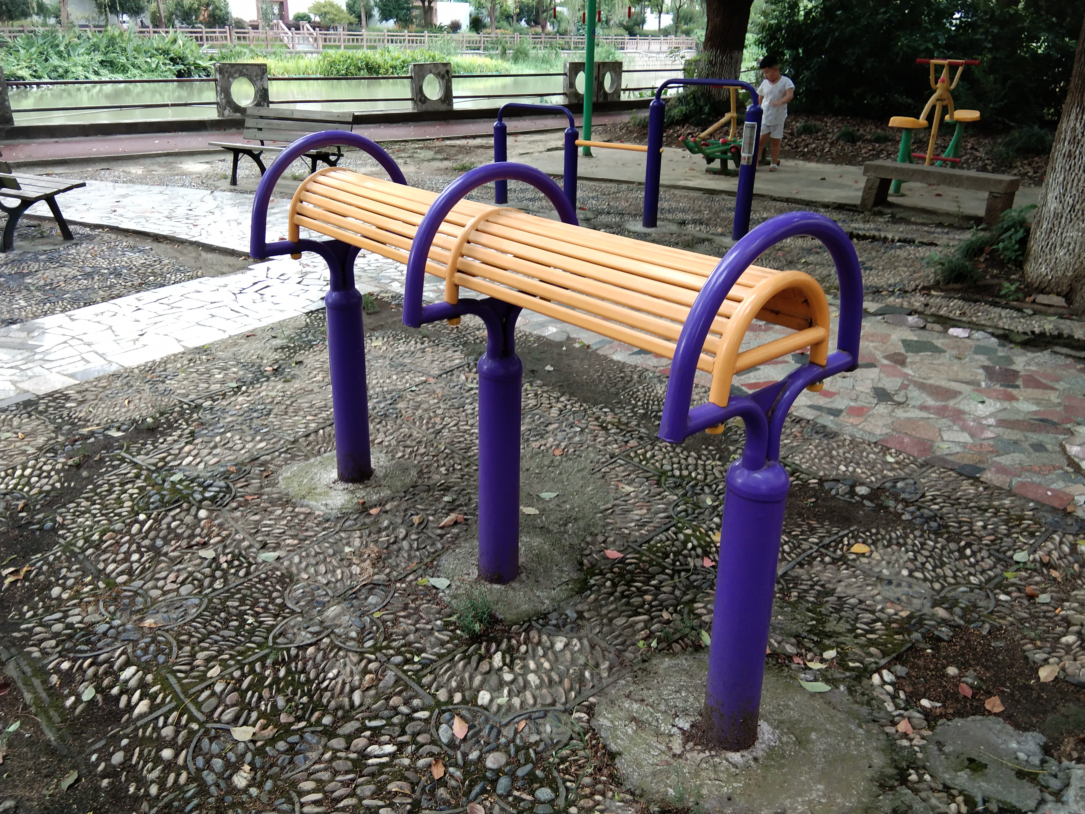 伸腰伸背器
