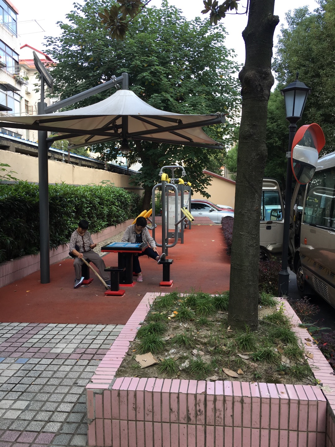 沽源居委益智健身點