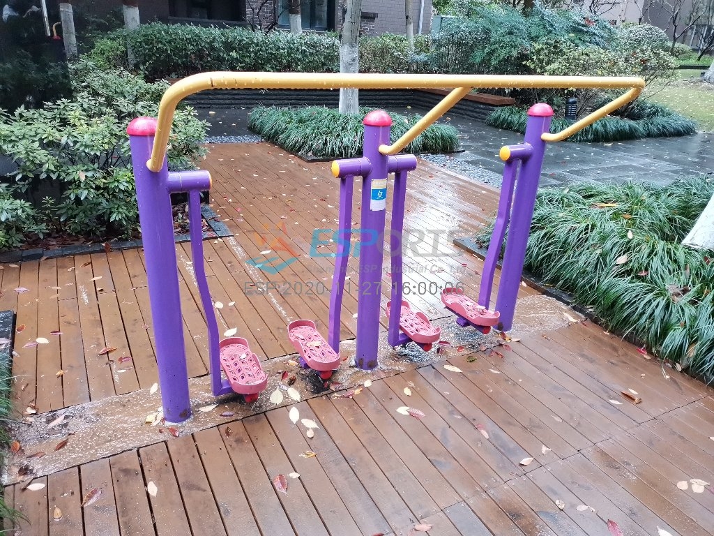 太空漫步器