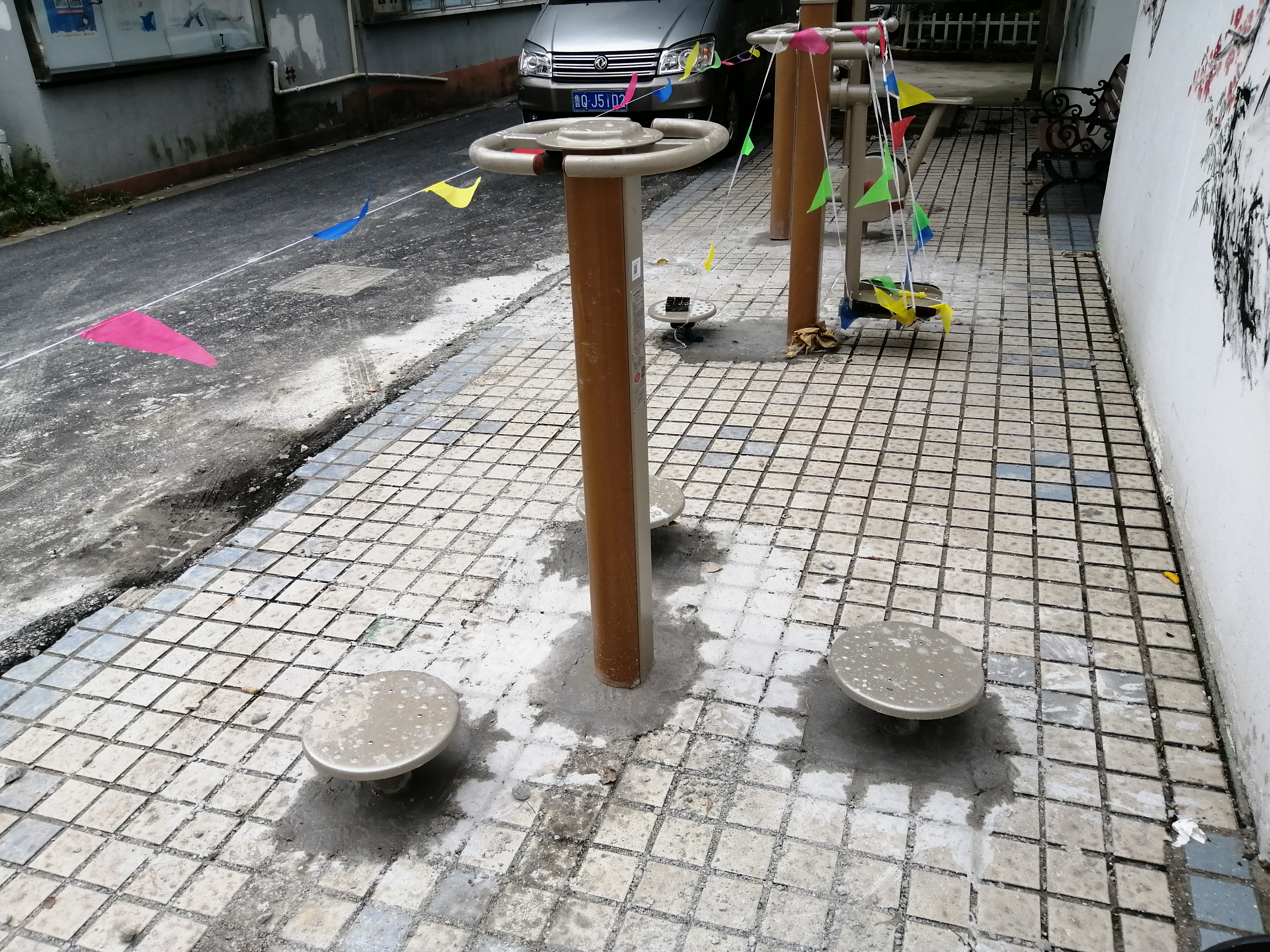 扭腰器