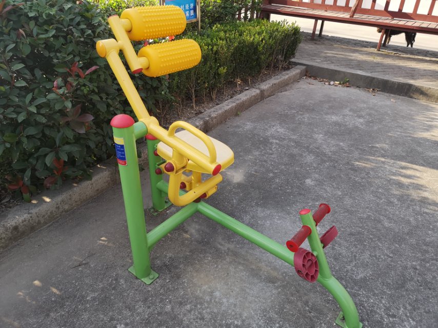 腹背鍛煉器
