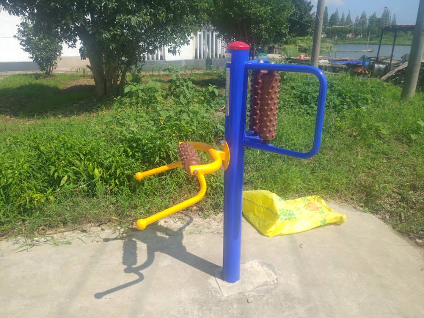 腰背按摩器