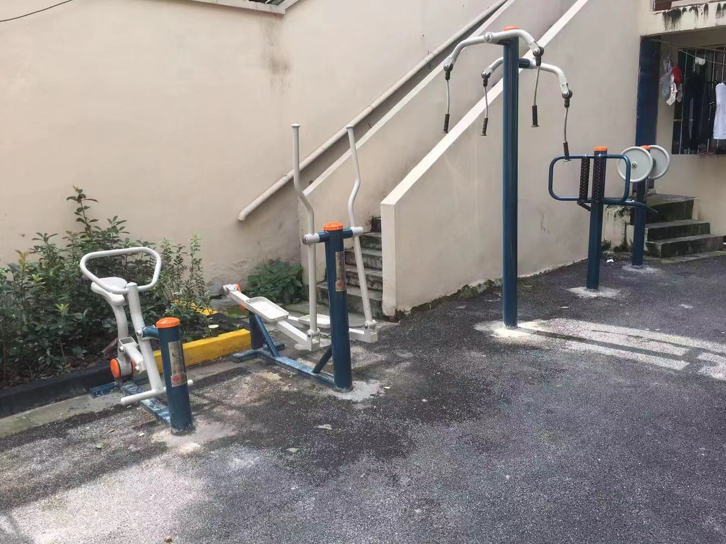靜安區(qū)寶山路街道寶山路499弄居委健身點(diǎn)（東寶興路458弄）