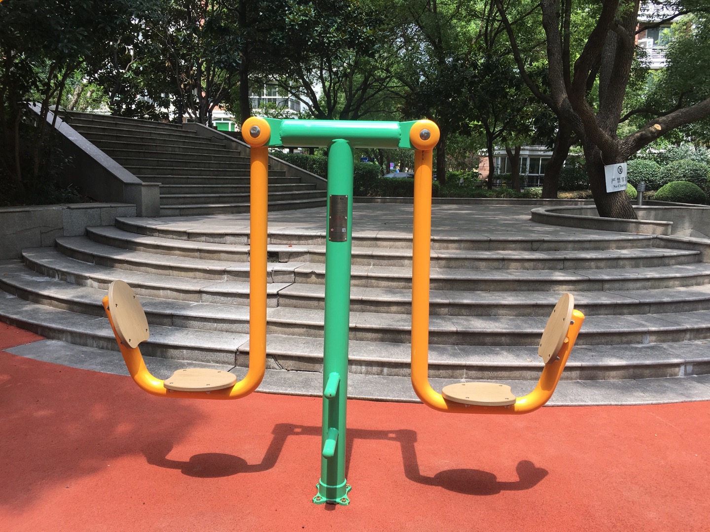 二位蹬力器