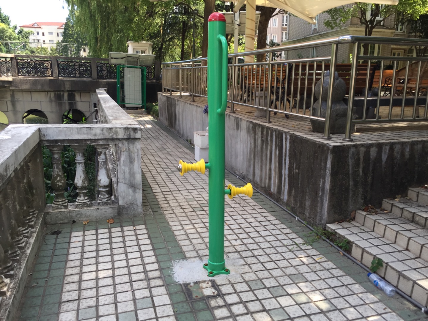 腿部按摩器