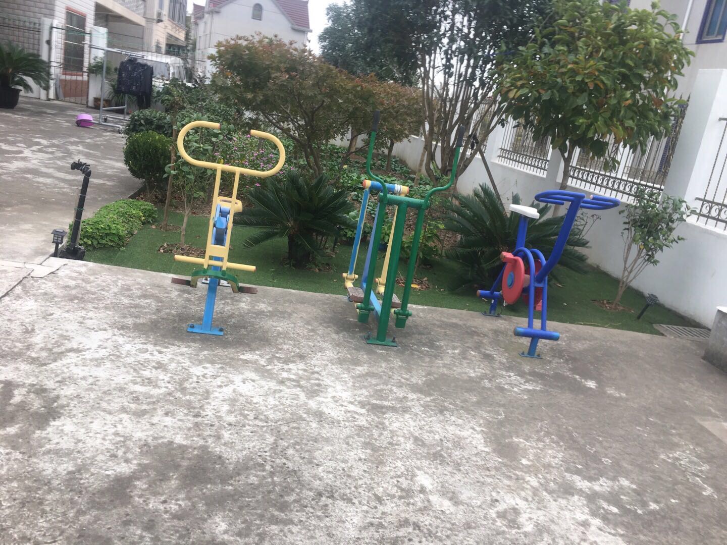 老港鎮建港村民委員會健身苑點