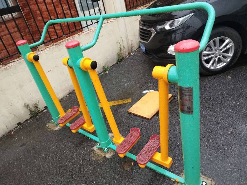 兩聯漫步機