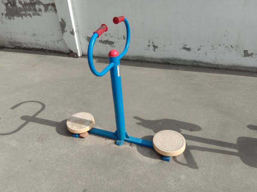 扭腰器