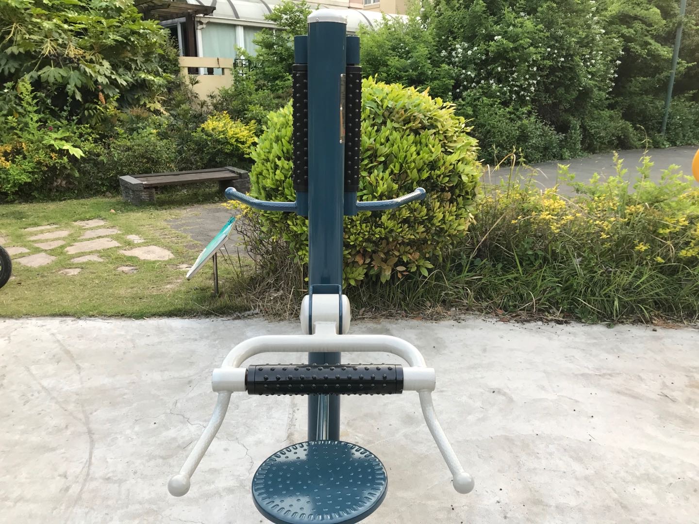 腰背按摩器