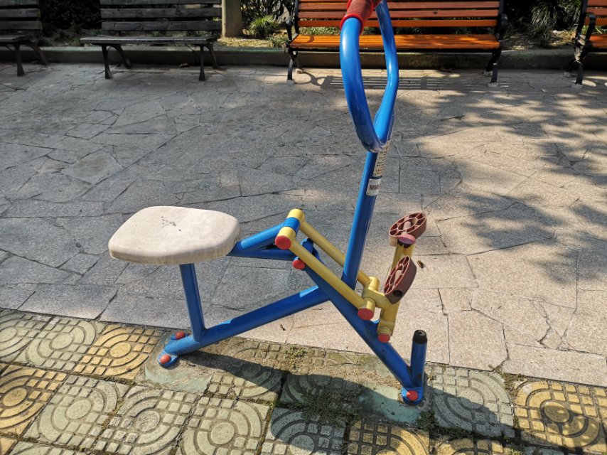 腰力鍛煉器