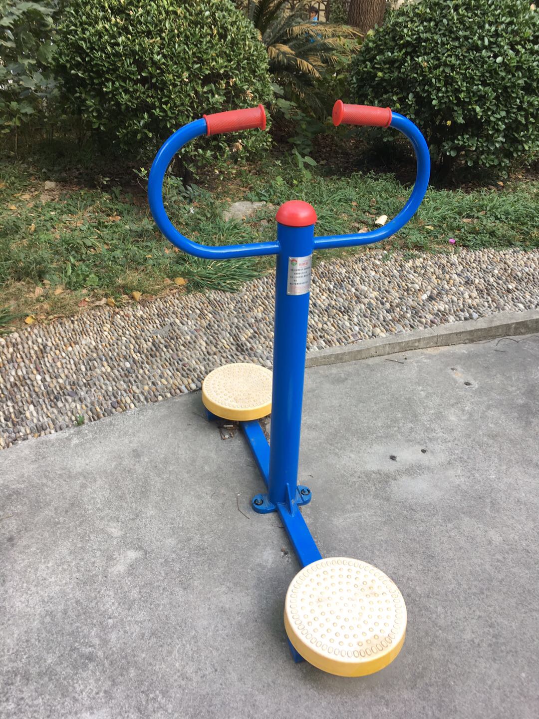 扭腰器