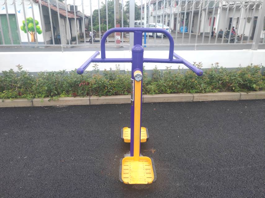 鐘擺器