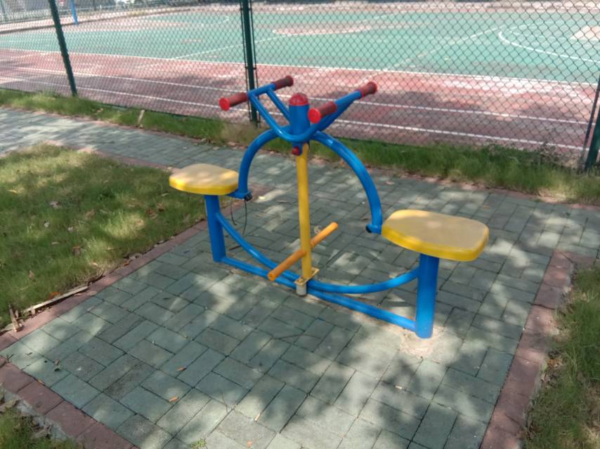 下肢康復器