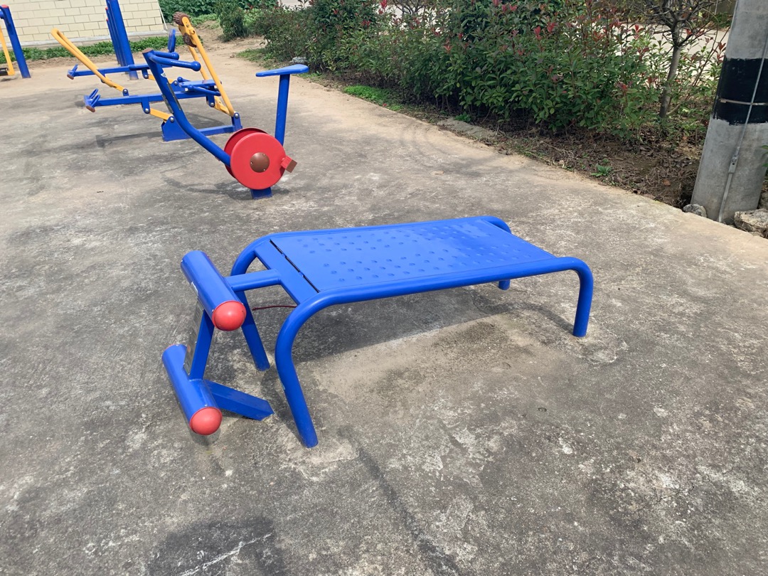 仰臥起坐板