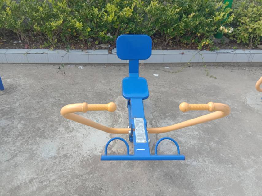 劃船器