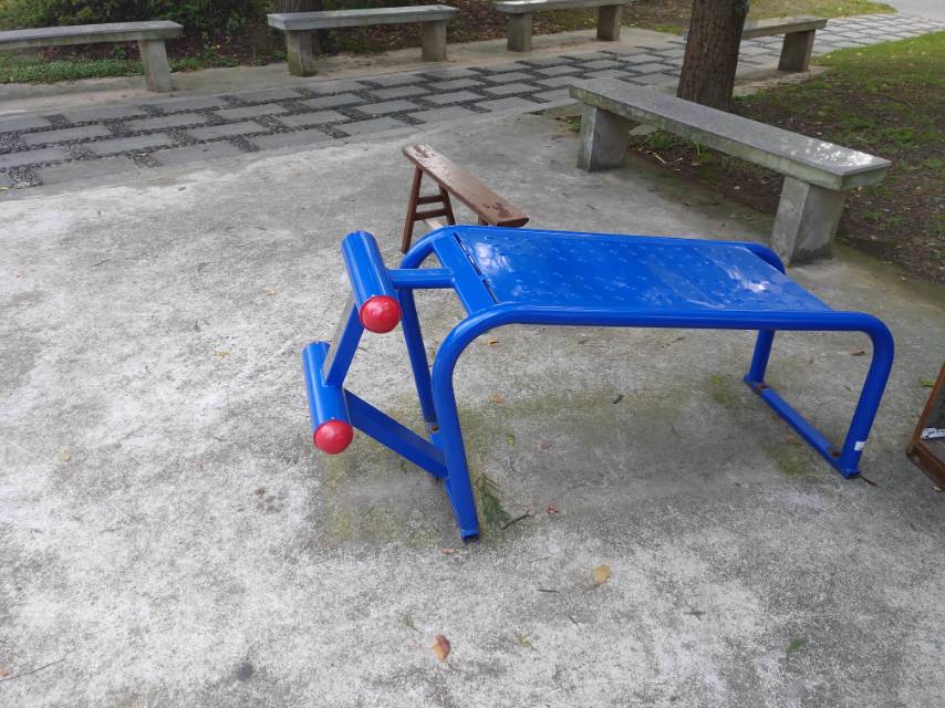 仰臥起坐板