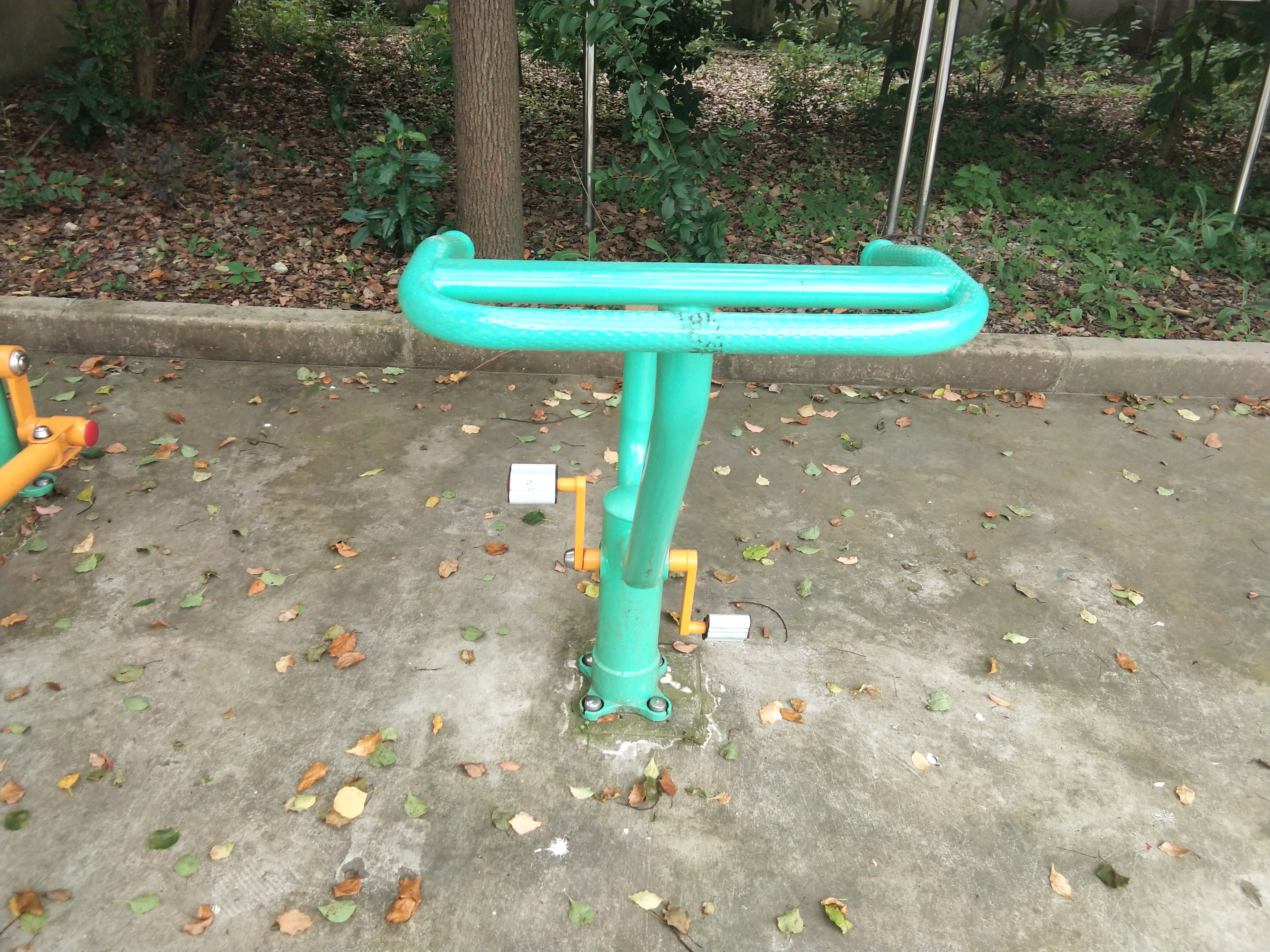 直立健身車