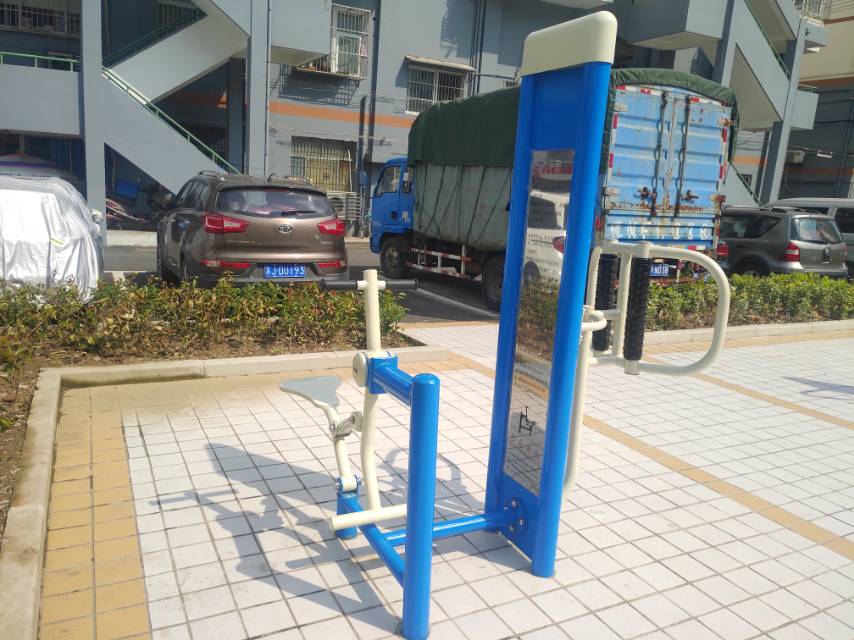 健騎機訓練器