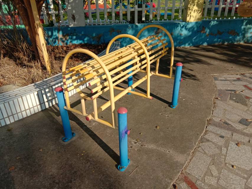 伸腰器
