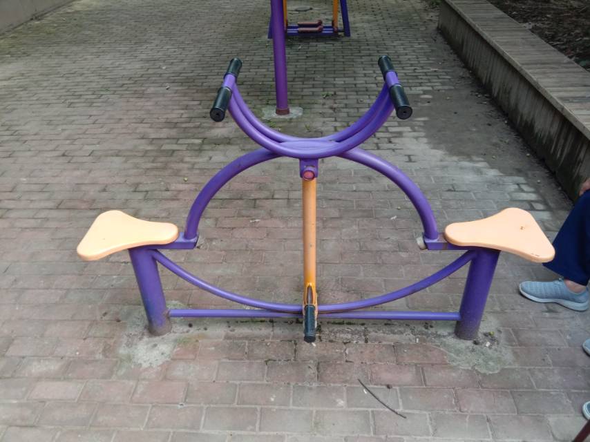 下肢訓練器