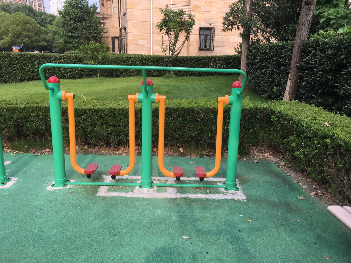 兩聯漫步機