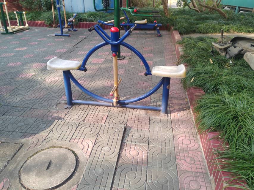 下肢康復器