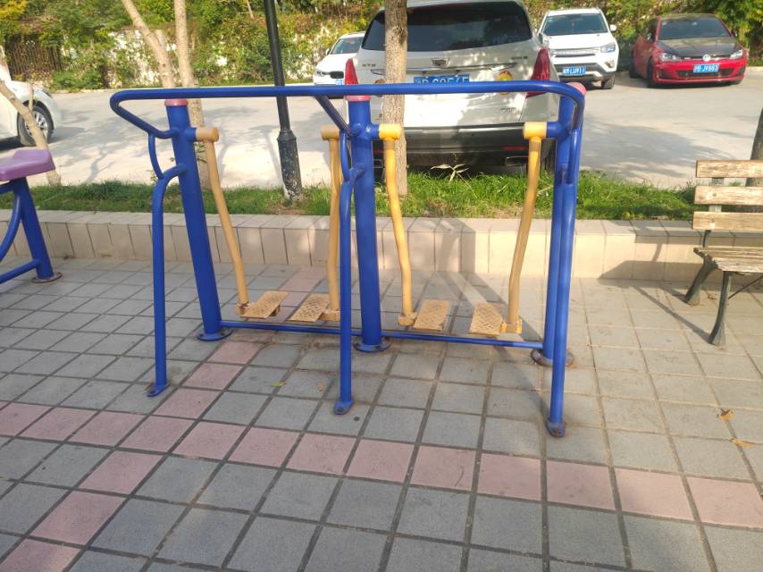 太空漫步器