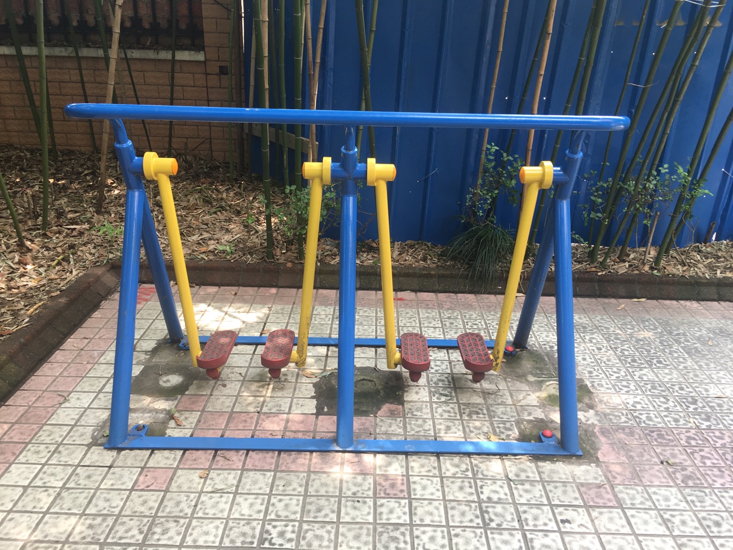 雙人漫步器