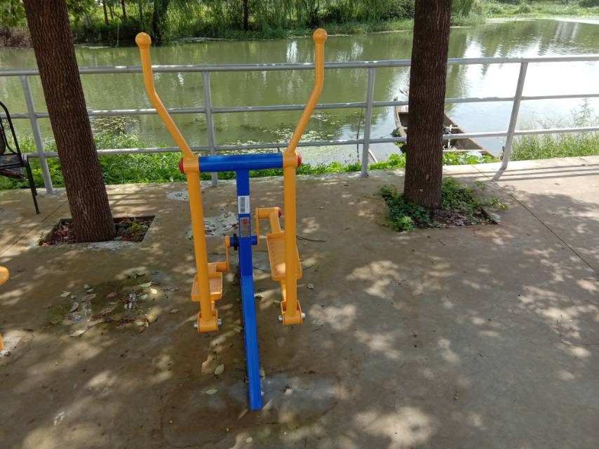室外橢圓機