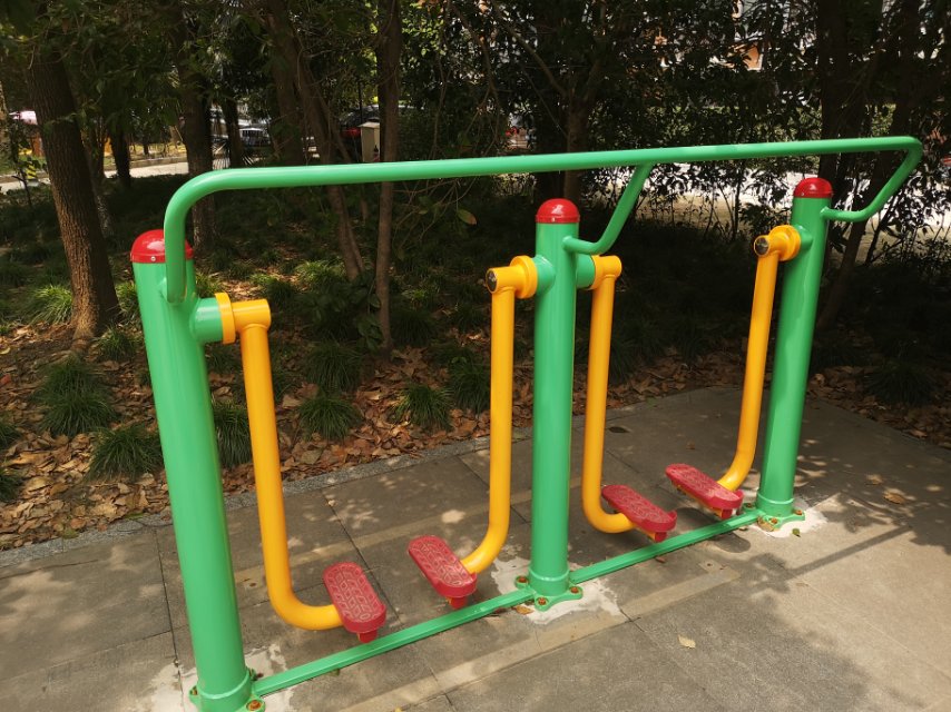 兩聯漫步機