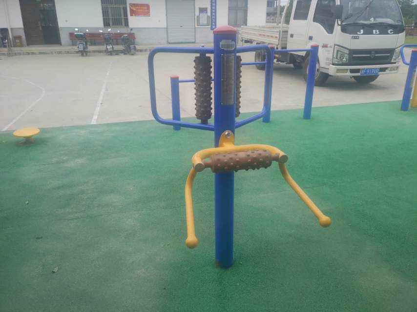 腰背按摩器