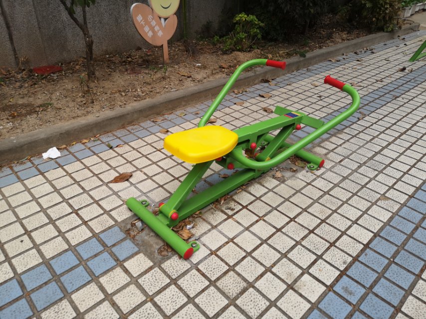 劃船器